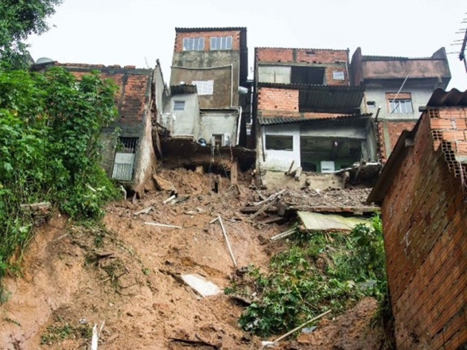 巴西发生山泥倾泻。网图