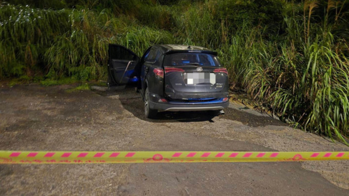 警方在陽明山馬槽橋發現男事主的汽車。