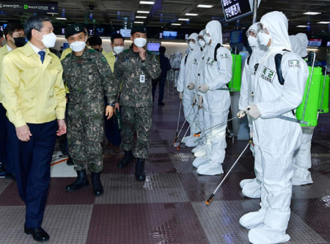 南韓國防部長親入大邱市視察。南韓國防部Facebook