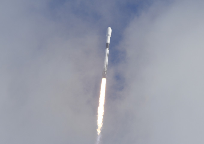 「獵鷹 9 號」火箭一次過發射143枚人造衛星上太空。AP