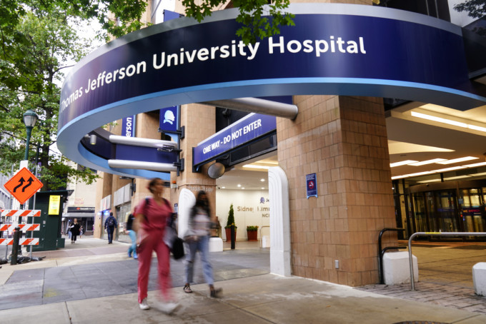美国费城托马斯杰斐逊大学医院发生枪击案。AP图片