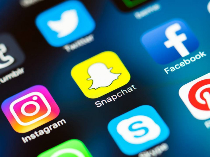 若草案獲通過，澳州將成為在社交媒體年齡控制方面，規定最嚴格的國家之一。資料圖片
