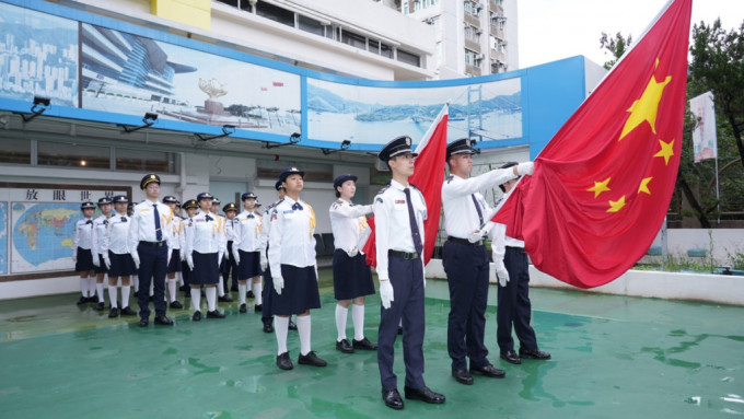 多间大专院校及中学在七一回归举行升旗礼。香港教育工作者联会FB图片
