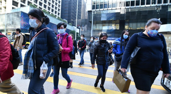香港研究協會調查指六成受訪者對香港來年經濟及民生狀況缺信心。