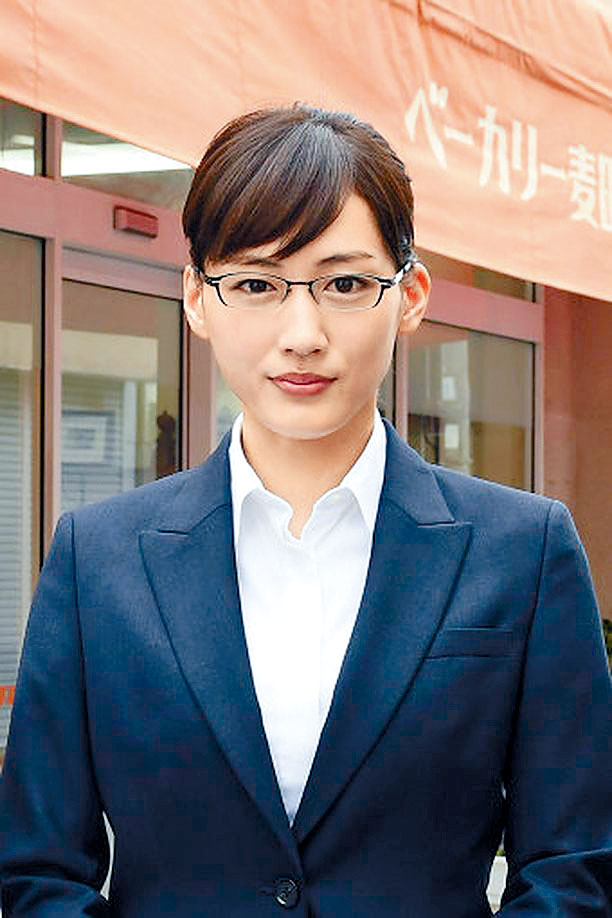 绫濑遥将主演4月开播的「月九」新剧，并首次扮演律师一角。