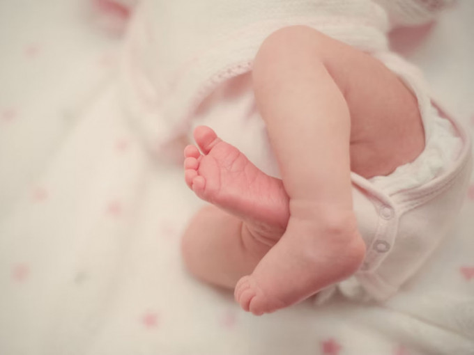梧州女婴患上罕见病，浑身散发香味。unsplash图片