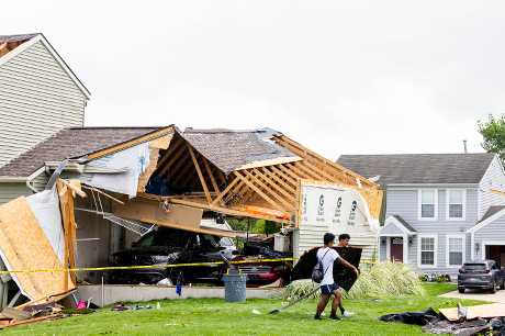 密歇根州肯特县的建筑物遭狂风吹毁。路透社