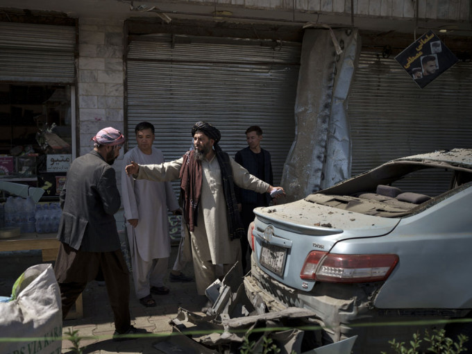 塔利班接连遇炸弹攻击，伊斯兰国承认责任，指已造成逾35伤亡。AP图片