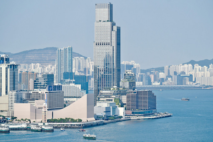 金发局认为，若沪深港通对REITs「开绿灯」，可促进房地产资源与跨境资本的配对成效。