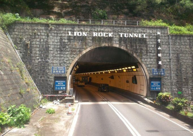 運輸署預計隧道往九龍方向的交通於修路時段非常擠塞。