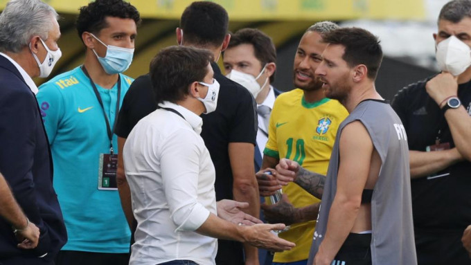 巴西作東阿根廷一仗只踢五分鐘就被腰斬。Reuters資料圖片