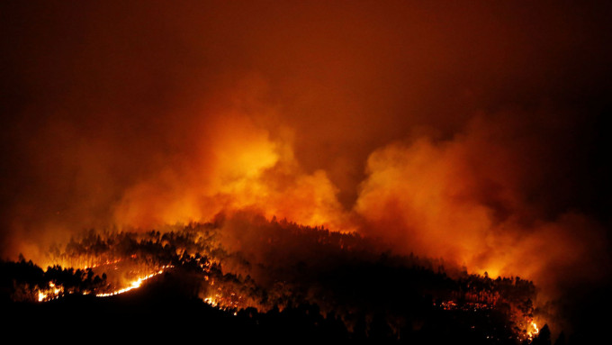 葡萄牙总理科斯塔形容今次山火是重大悲剧。网图
