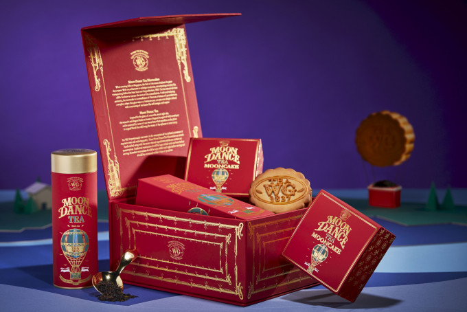 Tea WG有月光漫舞茗茶月餅音樂禮盒套裝及傳統茗茶月餅單件禮盒裝。