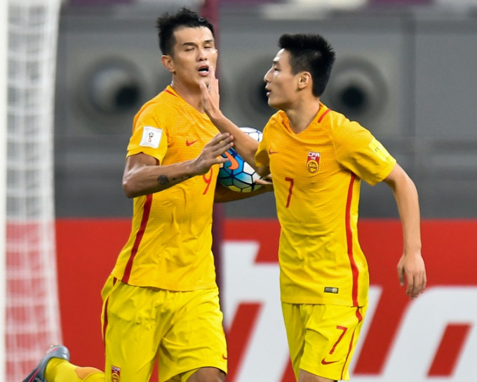 中國2:1反勝卡塔爾仍緣盡世盃。新華社圖片