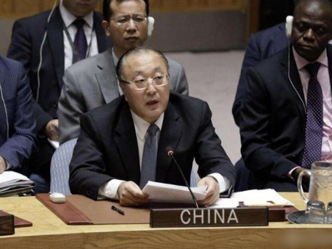 中国常驻联合国代表张军强调在新疆采取的预防性反恐和去极端化举措不是人权问题，亦无关种族歧视。 网图