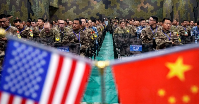 路透社引述消息人士透露，中美军方举行了拜登上台以来首次会议。美联社资料图片