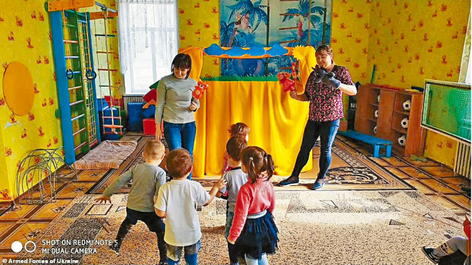 烏軍方發布出事幼稚園當日遇襲前的影像。