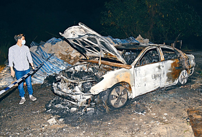 疑涉撞死人的房車被焚毀滅迹。