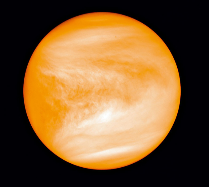 日本金星探测器四年前拍摄的金星影像。