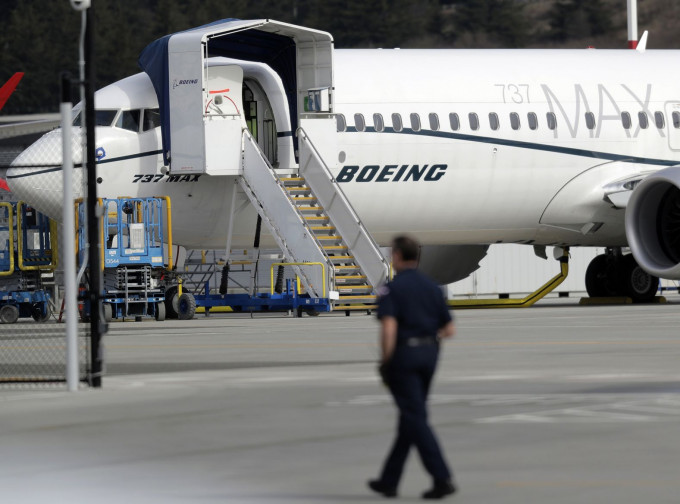 外界關注波音737 MAX 客機上「機動特性增強系統」的安全問題。AP