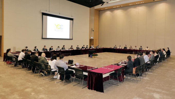 林郑月娥主持青年发展委员会会议。政府新闻处图片