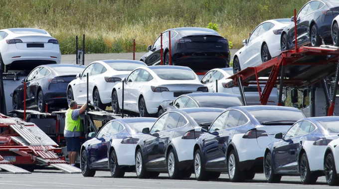 加州州政府提出2035年起禁止出售新汽油车。AP资料图片