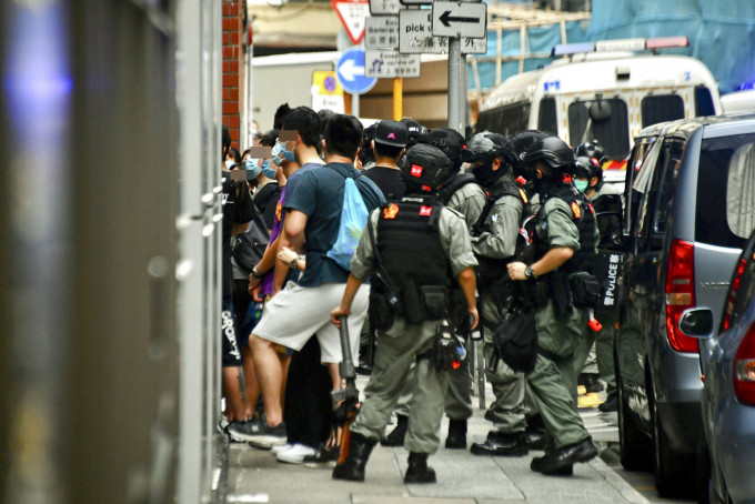 7月1日港岛区有多人游行示威，警方拘捕多人。 资料图片