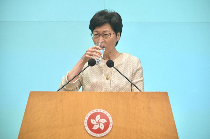 林郑月娥说，若政党不议政不论政不参政，需怀疑其存在价值。