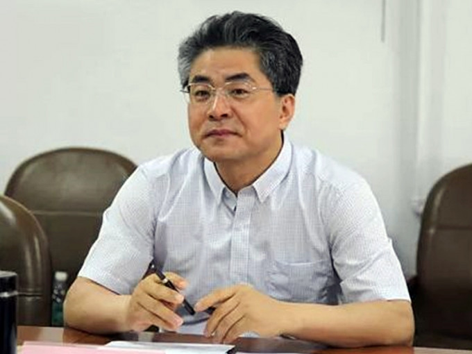 张福海将接替郑雁雄担任广东省委秘书长。网上图片