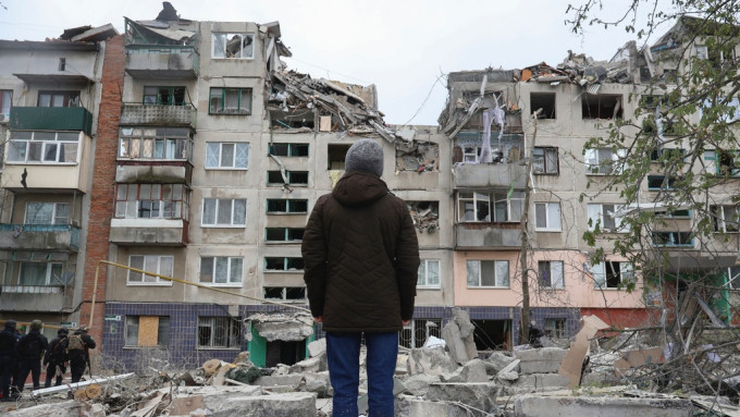 乌克兰东部城市有建筑物遭俄军飞弹炸毁，造成11人死亡。美联社
