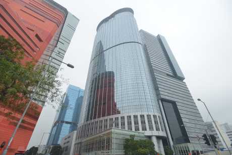 九龙湾企业广场3期高层全层以1.43亿获正八廖伟麟承接。