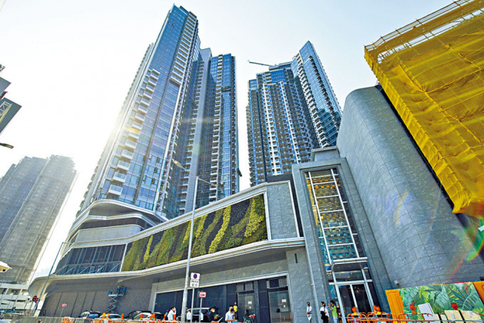 香港仔黃竹坑站上蓋項目明發售160伙，當中139伙以發價單方式發售。