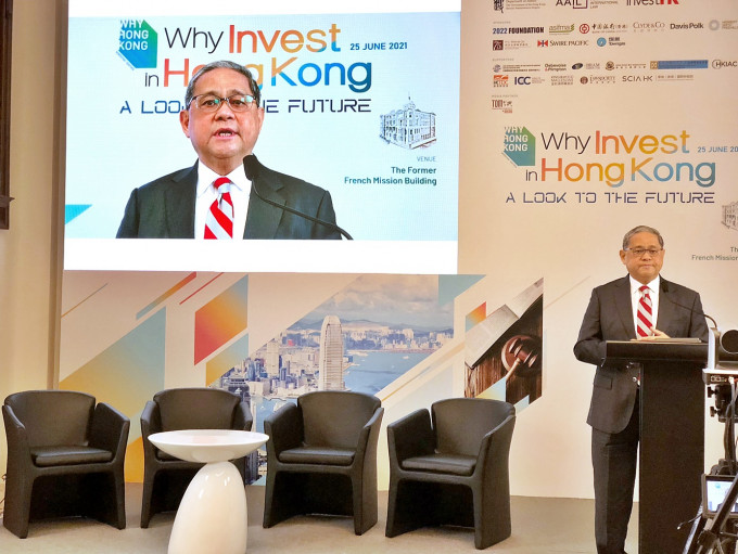 冯国经指香港作为国际法律枢纽，可吸引世界各地投资者。