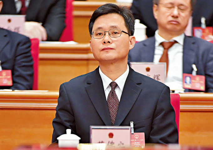 蓝佛安曾任广东副省长等职务。