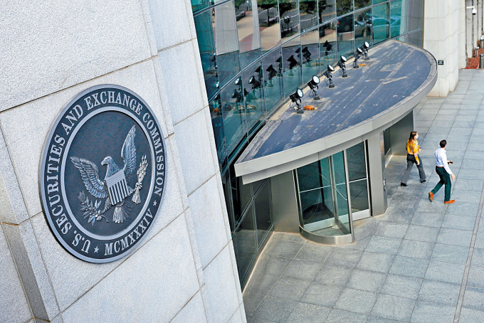 据报SEC问题主要集中于，中企透过VIE架构获得的现金流性质和方向上。
