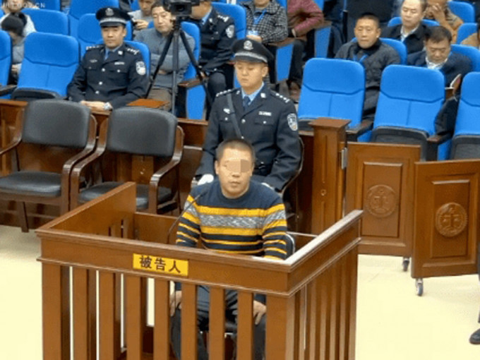 遼寧殘疾按摩師反殺強行入室者，判定防衛過當獲刑4年。