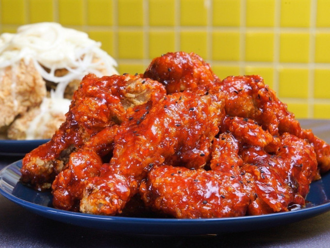 30%受访者表示，最常吃的韩餐为韩式炸鸡。资料图片