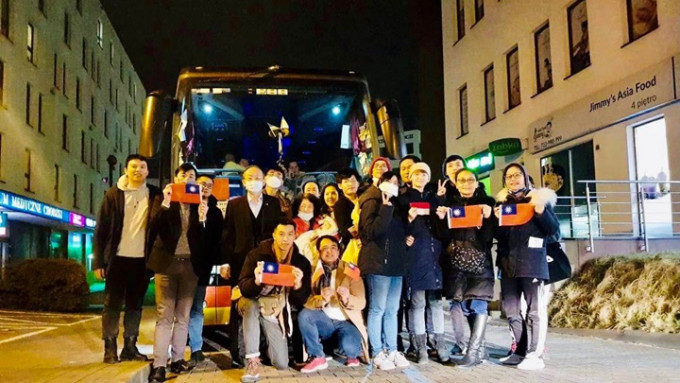台灣的教育部指其中6名在烏留學生已搭乘撤僑巴士抵達波蘭。網上圖片