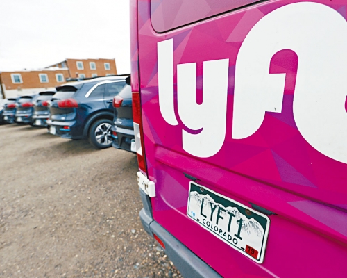美国网约车公司Lyft据报正裁减13%的员工，相当于近700名员工，冀籍此降低营运开支。
