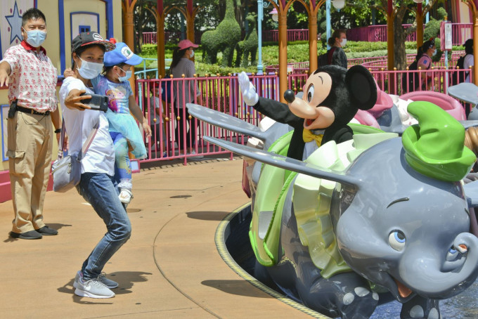 香港迪士尼乐园周三起暂关闭。资料图片