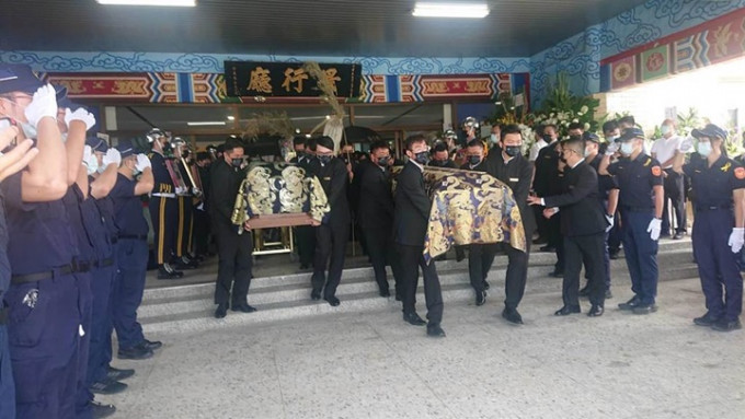 台南殺警案中的兩名殉職警員今天進行公祭。中時圖片