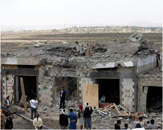 也门近年常遭受空袭房屋设施被破坏殆尽。资料图片