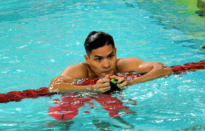 26岁的香港游泳运动员杜敬谦。 资料图片