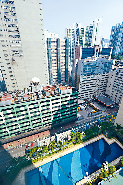 新地旗下新意网荃湾杨屋道工厦向城规会申请重建1幢楼高18层的高端数据中心。