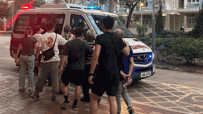 警沙田区打击街头聚赌 12男被捕