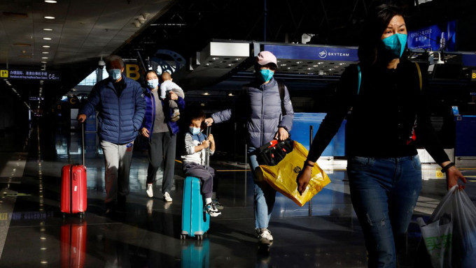 多國對自華入境旅客設限，如要求檢測陰性證明等。路透資料圖