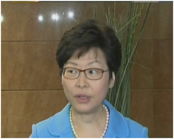 行政长官林郑月娥称不回来假设性问题。有线电视新闻片段截图