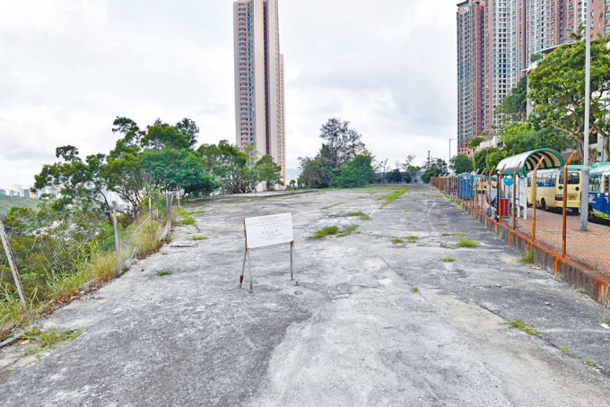 葵涌荔崗街住宅地昨截標，共收9份標書。