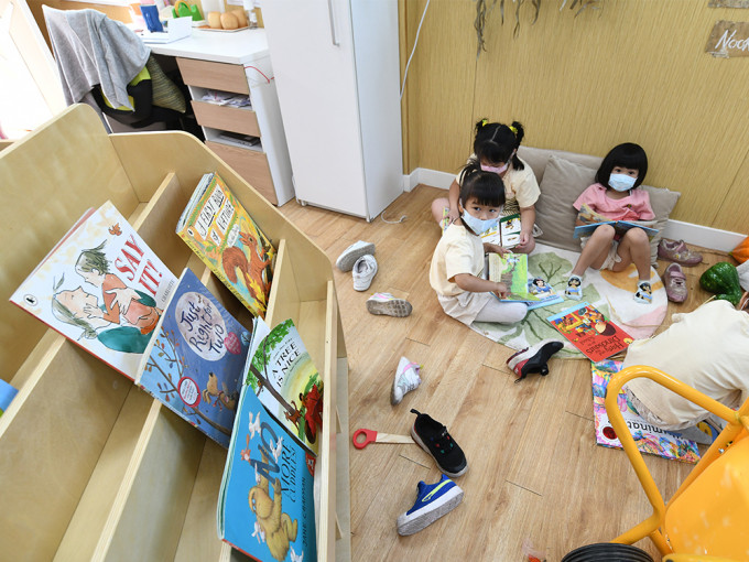 教育局公布兩項協助幼稚園支援學童在家學習的計劃。資料圖片