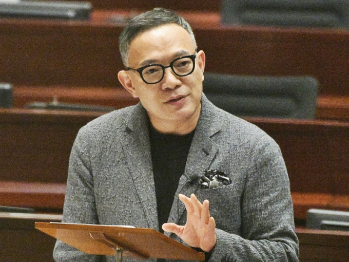 議事規則委員會主席謝偉俊表示，全體委員傾向接受秘書處的建議，包括要求出席的議員須穿著商務服飾。資料圖片